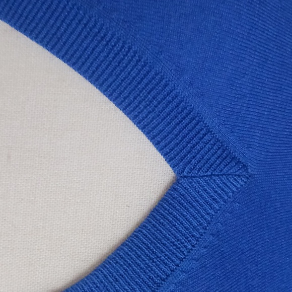 Theory sweater Adrianna vneck long sleeve feather weight cashmere wool blue  L - Picture 6 of 11